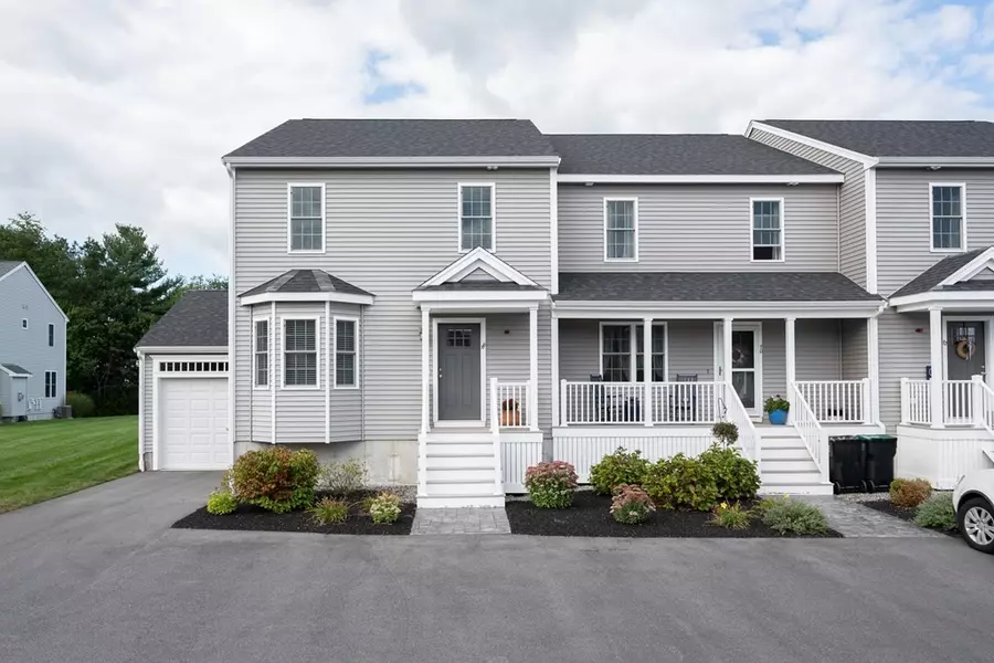 68 Sawmill Ln #68, Hanson, MA 02341