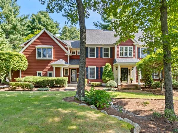 35 Village Lane, Hanover, MA 02339