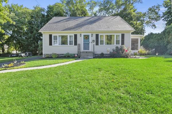 11 Prospect Avenue, Dudley, MA 01571