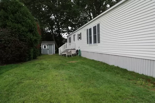 Taunton, MA 02780,195 Red Oak Terrace #195