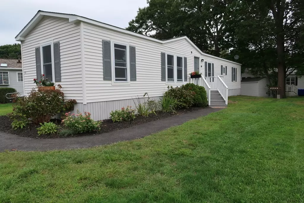 Taunton, MA 02780,195 Red Oak Terrace #195