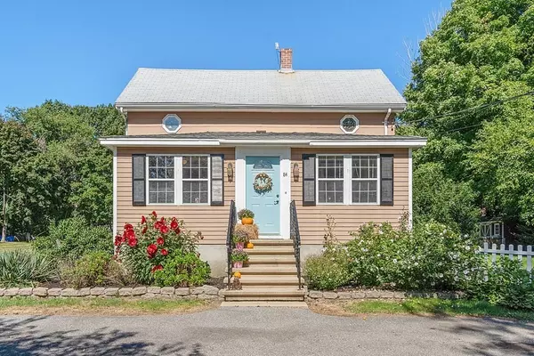 84 Lowell St, Wilmington, MA 01887