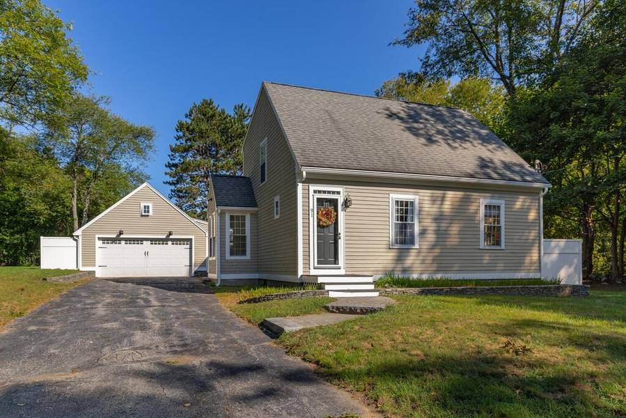 91 Fisher St, Westborough, MA 01581