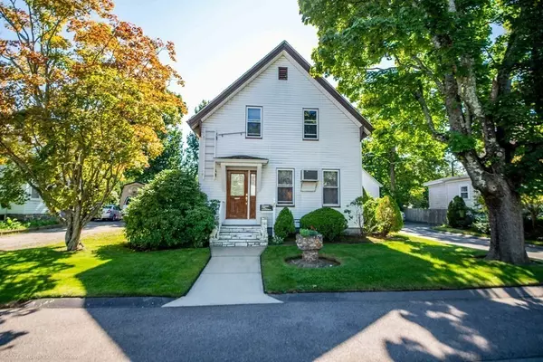 35 Wilbur St, Taunton, MA 02780