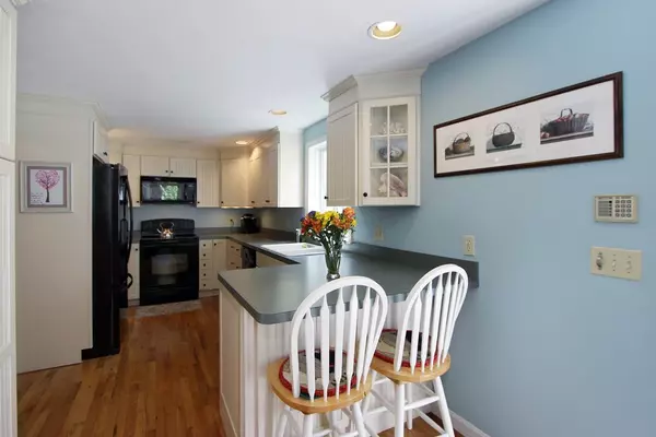 Eastham, MA 02642,25 Limerick Way