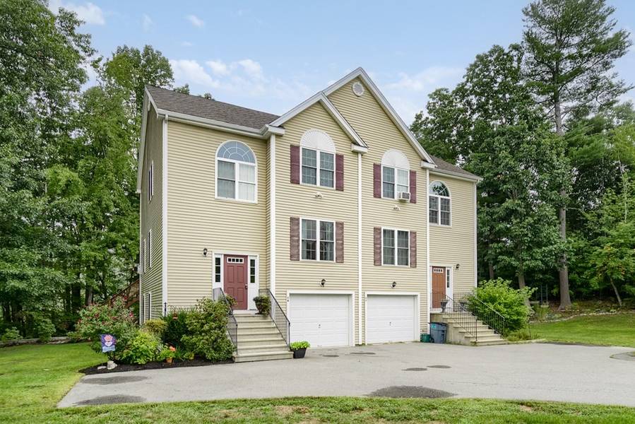 4 Lindas Way #A, Sterling, MA 01564