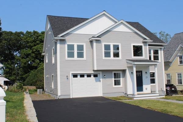 23 Chestnut St, Milford, MA 01757