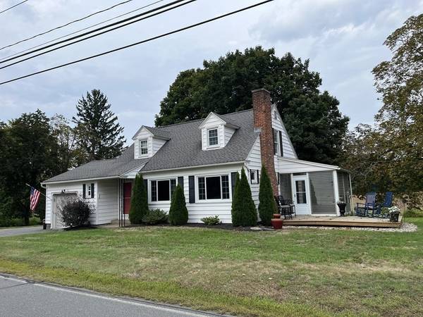 180 River Rd, Whately, MA 01373