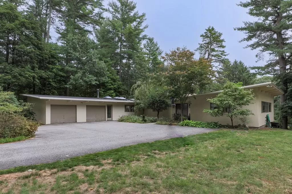 Groton, MA 01450,22 Burntmeadow Rd