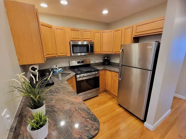 Boston, MA 02128,18 Bremen St #1