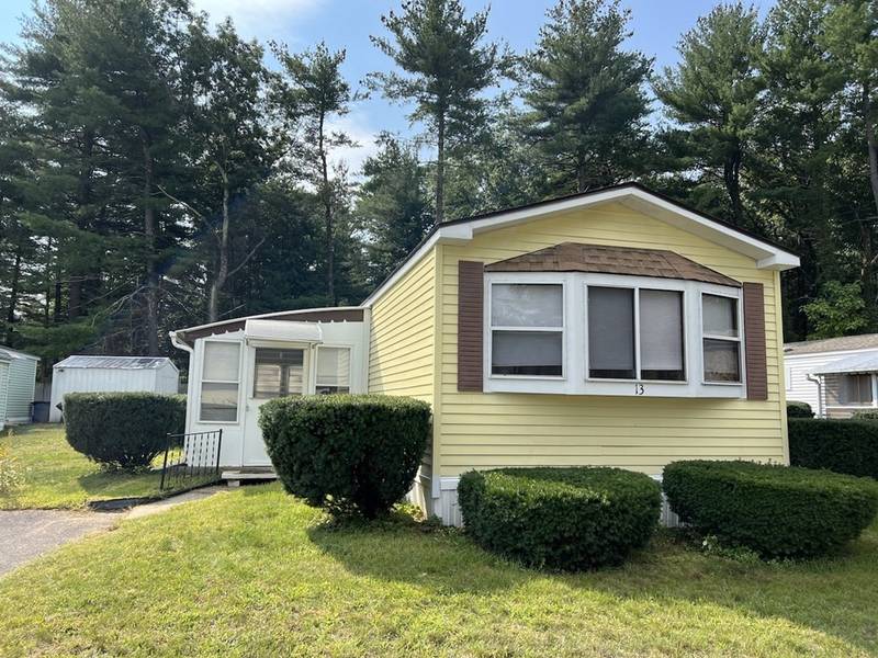 13 Williams Way, Westfield, MA 01085