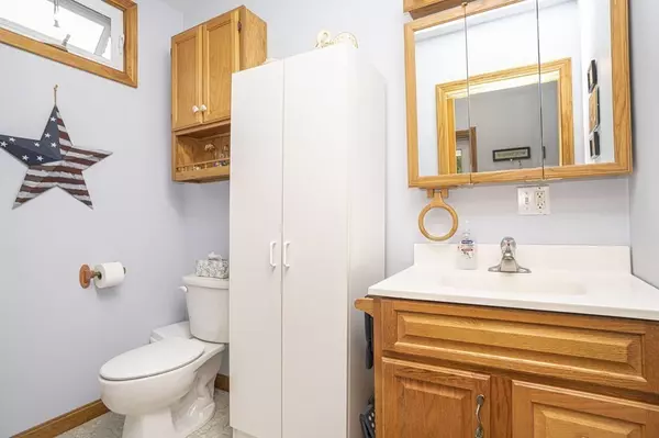 Lakeville, MA 02347,6 Taunton Street