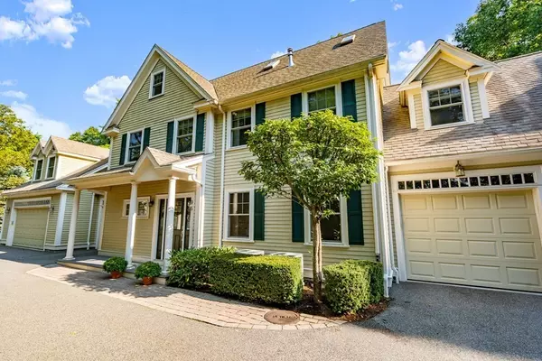 96 Crescent St #96, Newton, MA 02466