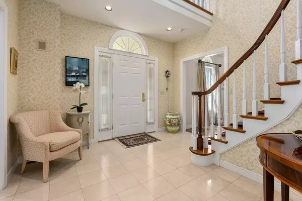 Weston, MA 02493,24 Carroll Circle