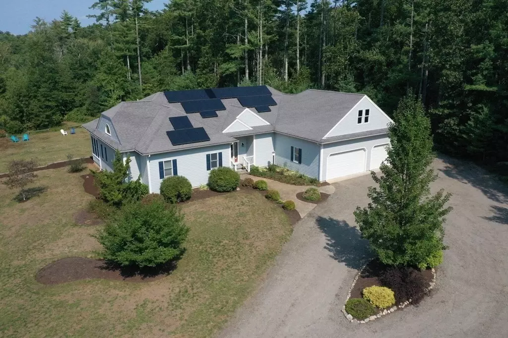 Rochester, MA 02770,692 Walnut Plain Rd