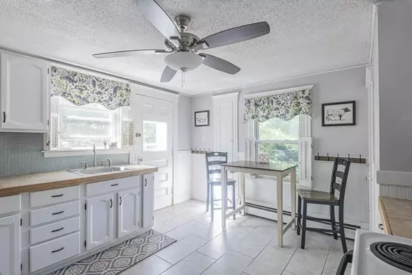 Lynn, MA 01904,28 Saunders Rd