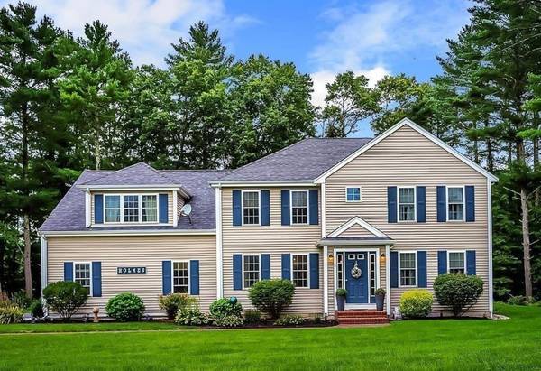 Carver, MA 02330,6 Cordwood Cir