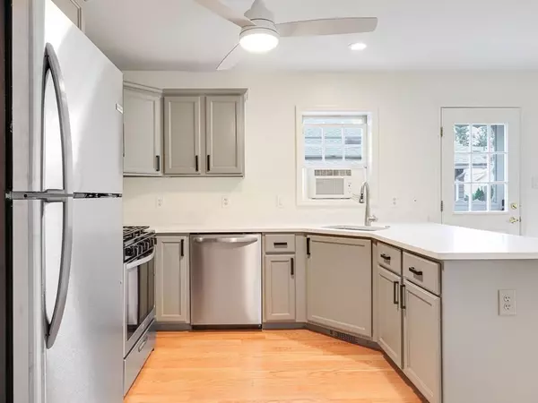 Medford, MA 02155,27 Maple Ave