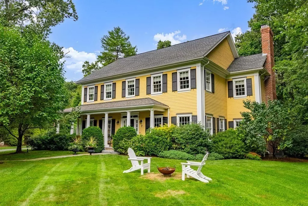 Weston, MA 02493,7 Prescott Ln