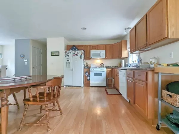 Wareham, MA 02538,4 Lake Ave