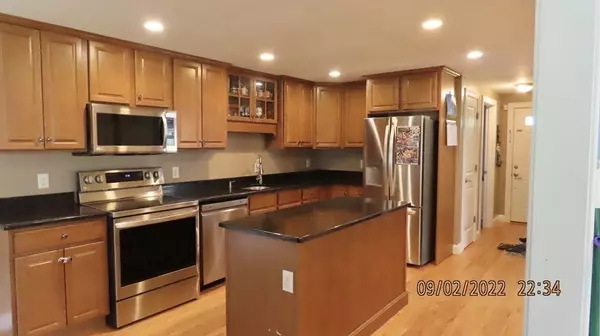 Wareham, MA 02576,3 Fieldstone Cir #3