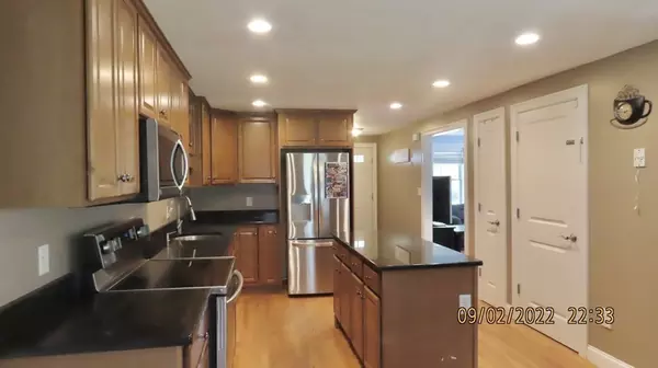 Wareham, MA 02576,3 Fieldstone Cir #3