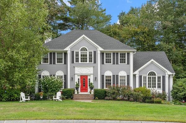 85 Colonial Avenue, North Andover, MA 01845