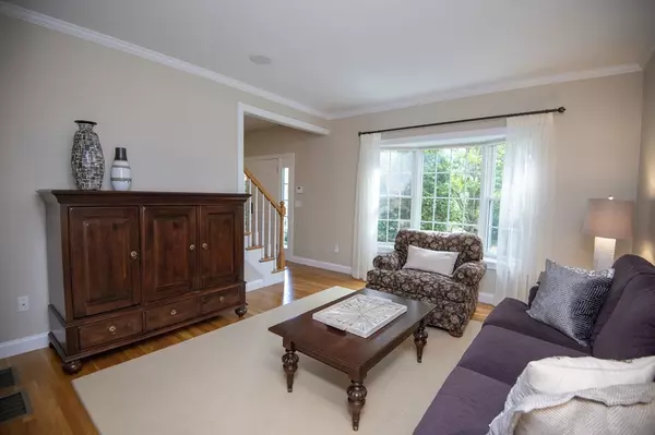 Stow, MA 01775,27 Hickory Lane