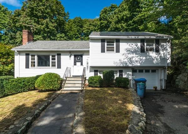 32 Sherman St, Natick, MA 01760