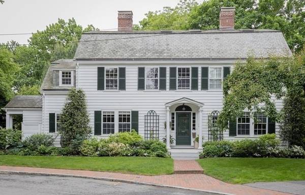 7 Lincoln Lane,  Cambridge,  MA 02138