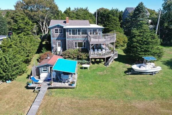 59 East Shore Road, Westport, MA 02791