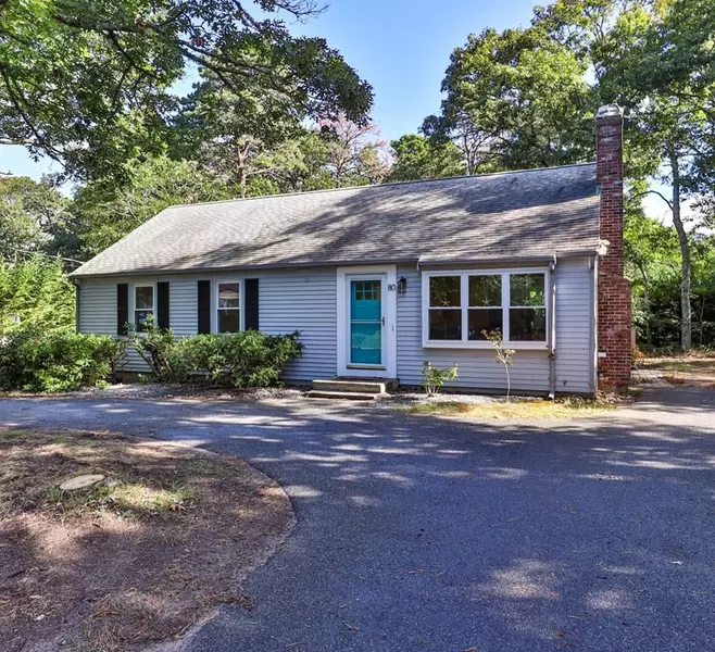 80 Lakewood Dr, Harwich, MA 02645