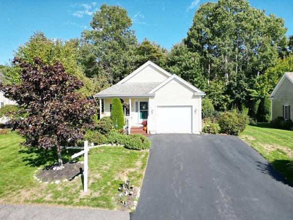 9 Rodeo Dr, East Bridgewater, MA 02333