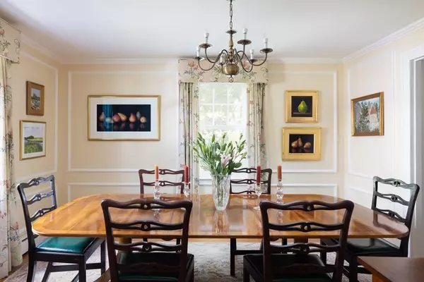 Newton, MA 02467,59 Reservoir Avenue