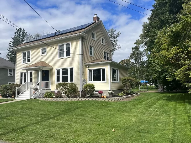 111 Beacon St, Greenfield, MA 01301