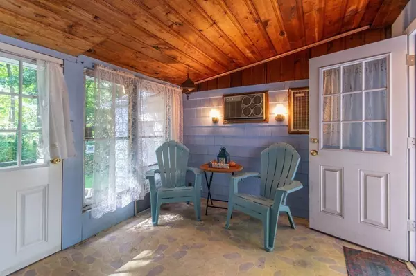 Agawam, MA 01001,30 Valentine St