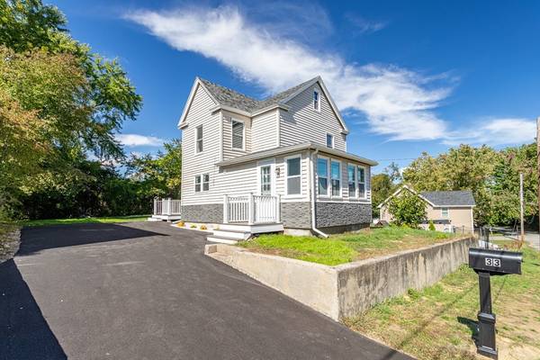 33 Oak Ave, Athol, MA 01331