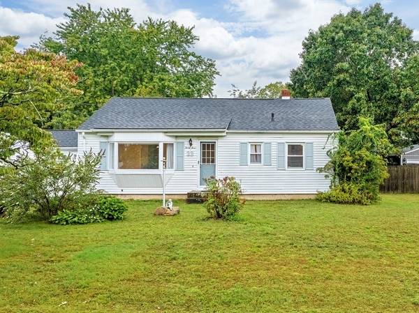 33 Birchwood Rd, Southwick, MA 01077