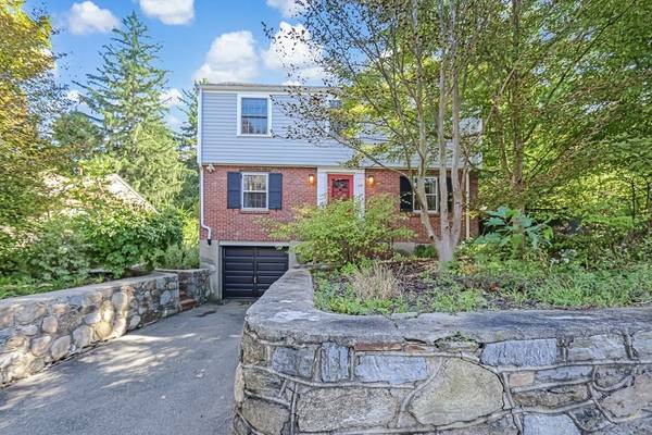 308 Pond St, Boston, MA 02130