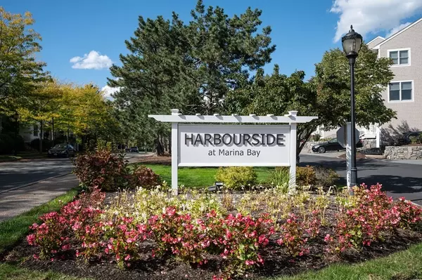 18 Schooner Lane #18, Quincy, MA 02171