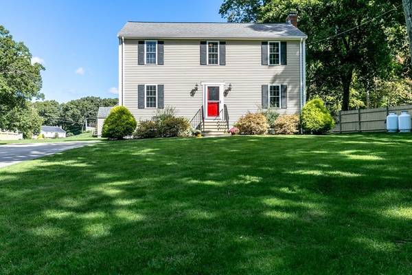 65 Laurel Ln, Bellingham, MA 02019