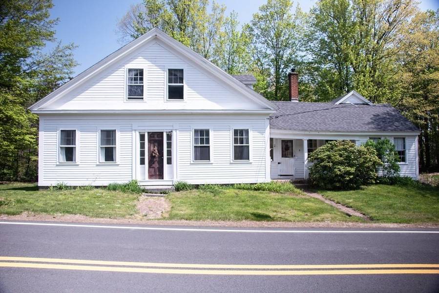 9 S Royalston Rd, Royalston, MA 01368