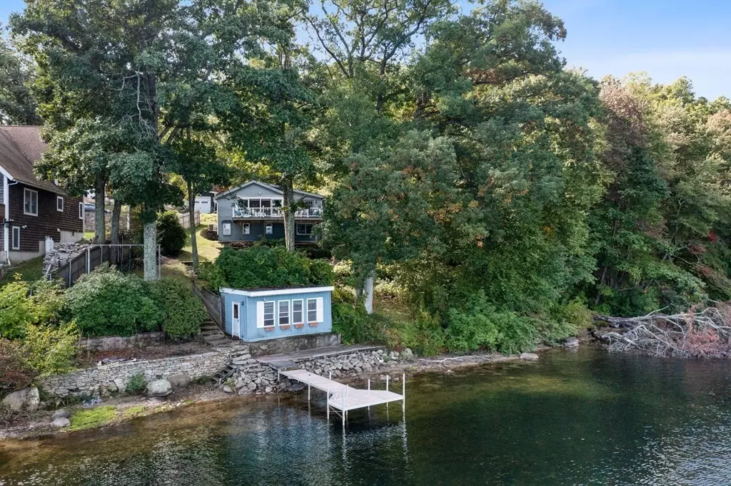 Sutton, MA 01590,21 Carrier Lane