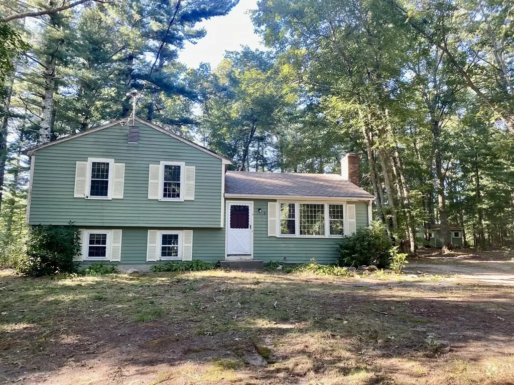 Carver, MA 02330,4 Garden Dr