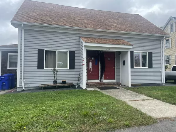 426 Weir St, Taunton, MA 02780