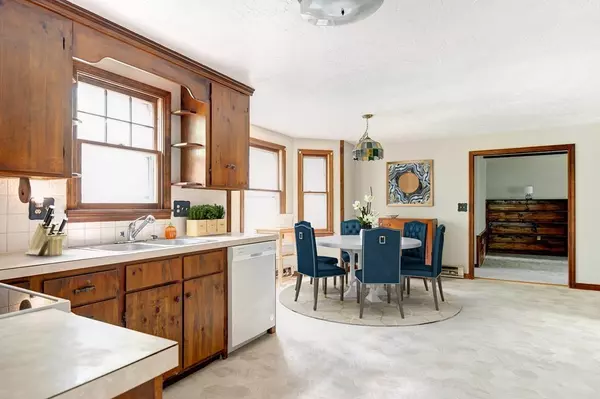 Sutton, MA 01590,15 Johnson Rd