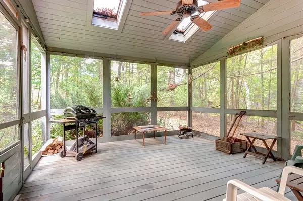 Sutton, MA 01590,15 Johnson Rd