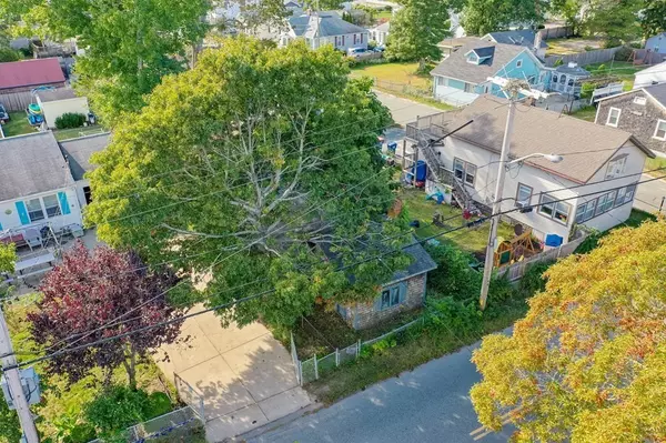 157 Swifts Beach Rd, Wareham, MA 02571