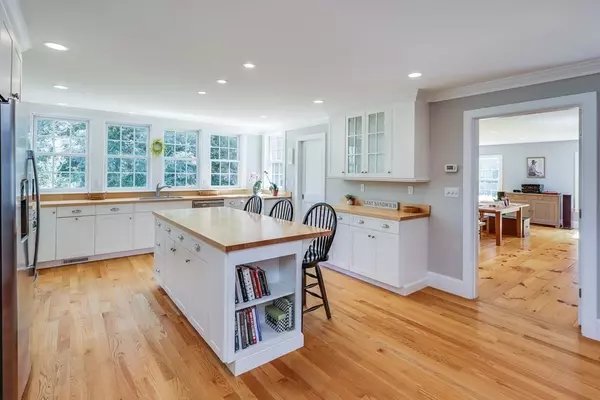 Sandwich, MA 02563,20 Seneca Lane