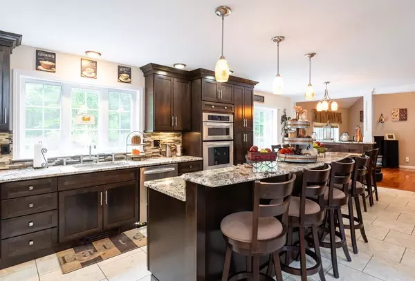 Hooksett, NH 03106,18 Evelyn Street